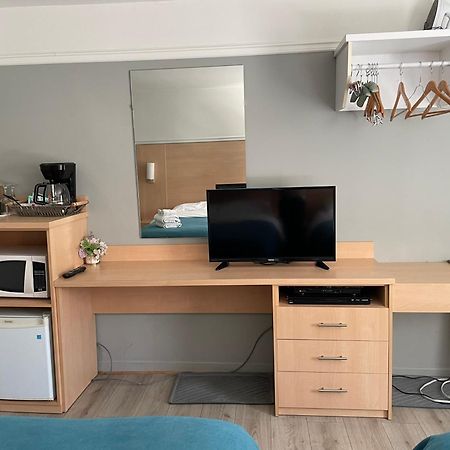 Motel Au P'Tit Sapin Мирабел Екстериор снимка