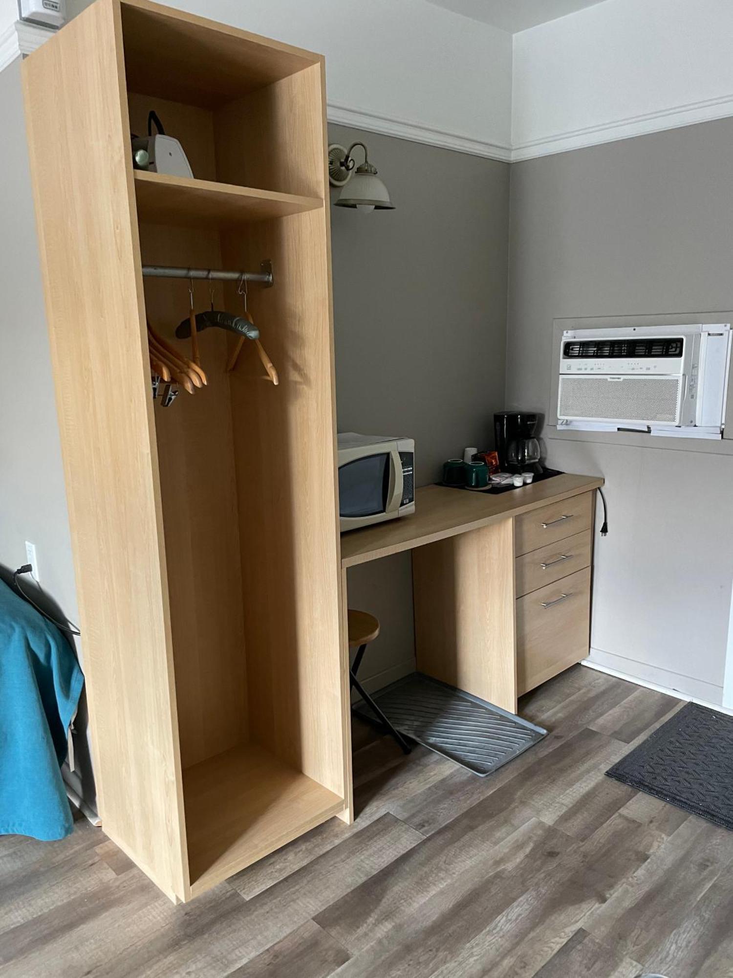 Motel Au P'Tit Sapin Мирабел Екстериор снимка